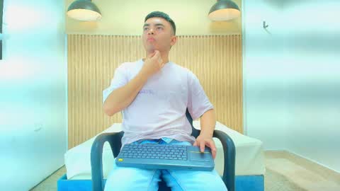 Thiam online show from 04/08/26, 07:36