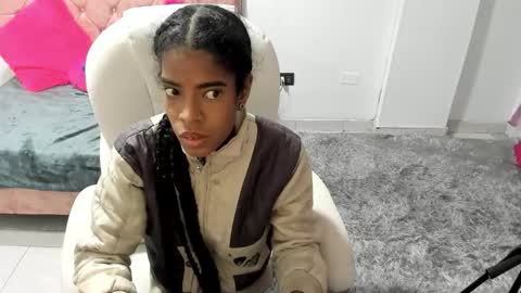 thianahorny online show from 11/29/25, 09:23