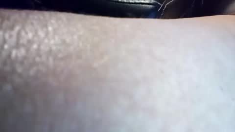 thickcock00088 online show from 04/22/26, 12:28