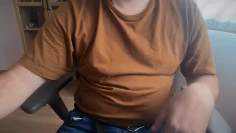 Snapshot of thickguybcn chatting on 05/08/26, 11:04 ThickDickBCN online show from 05/08/26, 11:04
