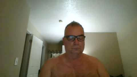 Snapshot of thickwhiteload chatting on 06/18/26, 12:53 thickwhiteload online show from 06/18/26, 12:53