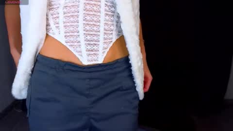 Snapshot of thief_of_hearts_ chatting on 10/04/25, 11:36 thief_of_hearts_ online show from 10/04/25, 11:36