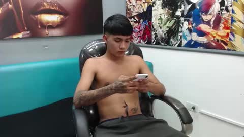 Snapshot of thiiago_collins chatting on 02/18/26, 11:11 THIAGO COLLINS online show from 02/18/26, 11:11