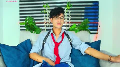 Snapshot of thiiagosaeenz chatting on 02/07/26, 12:20 Thiago Saenzz online show from 02/07/26, 12:20