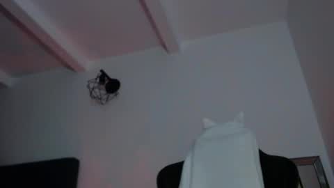 sara online show from 06/08/26, 02:34