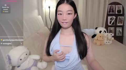 Snapshot of thisgirl__ chatting on 07/08/26, 01:32 kk online show from 07/08/26, 01:32