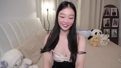 Snapshot of thisgirl__ chatting on 07/14/26, 02:05 kk online show from 07/14/26, 02:05
