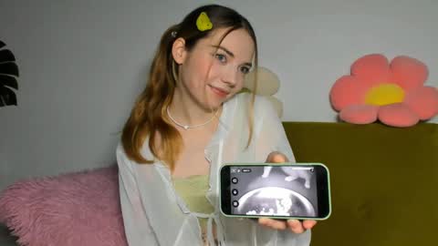 Snapshot of thisisamelia chatting on 12/01/24, 04:29 Amelia shows on mondays fridays and sundays if anything changes im giving updates on my fansly online show from 12/01/24, 04:29