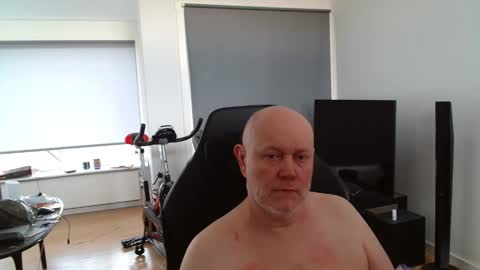 Snapshot of thomas315627 chatting on 05/19/26, 07:15 thomas315627 online show from 05/19/26, 07:15