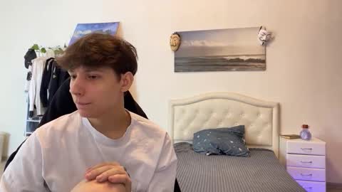 Thomas Hill online show from 10/22/25, 03:23