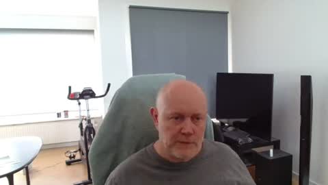 thomas806035 online show from 06/22/26, 01:41