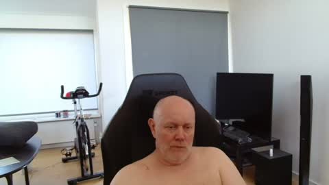 thomas806035 online show from 06/25/26, 09:36
