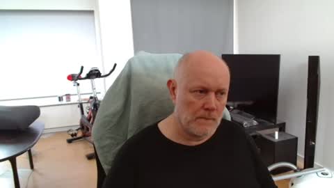 thomas806035 online show from 07/01/26, 08:16