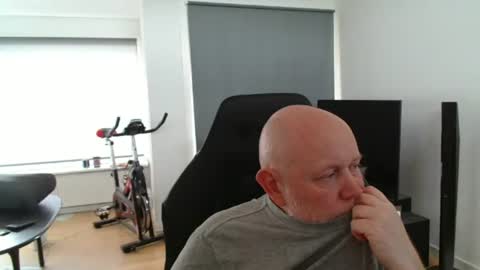 thomas806035 online show from 07/02/26, 04:57