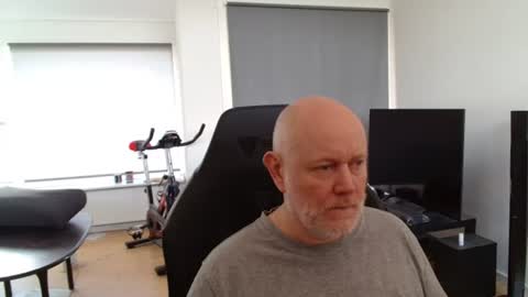 thomas806035 online show from 07/04/26, 10:10