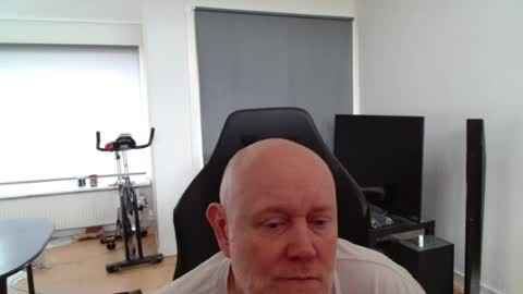 thomas806035 online show from 07/24/26, 09:51