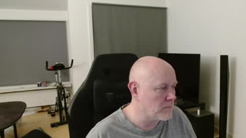 thomas806035 online show from 07/25/26, 11:24