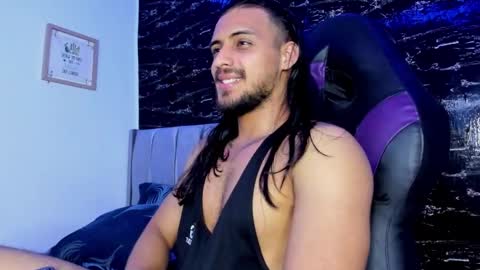 Thomas online show from 10/23/25, 07:40