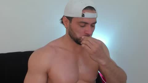 Thomas Brandon online show from 02/11/26, 04:06