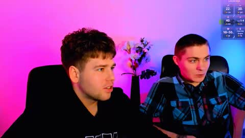 thomas_crow online show from 12/15/25, 09:46