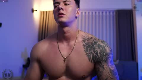 Thomas Falcon online show from 10/01/25, 11:11