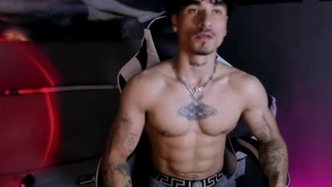 Thomas 3  JUST STAY AND BE MY LAST LOVE online show from 04/01/26, 01:06