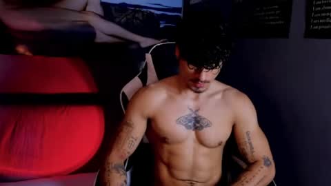 Snapshot of thomas_fit1 chatting on 04/23/26, 07:05 Thomas 3 JUST STAY AND BE MY LAST LOVE online show from 04/23/26, 07:05
