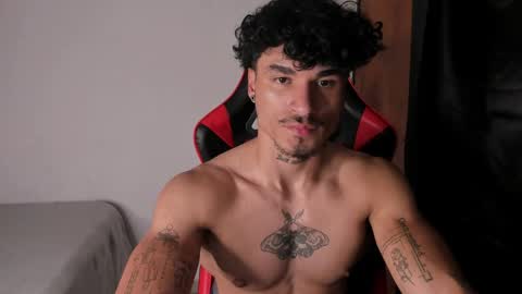 Snapshot of thomas_fit1 chatting on 05/21/26, 03:35 Thomas 3 JUST STAY AND BE MY LAST LOVE online show from 05/21/26, 03:35