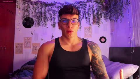 Thomas Grey online show from 02/06/25, 01:27