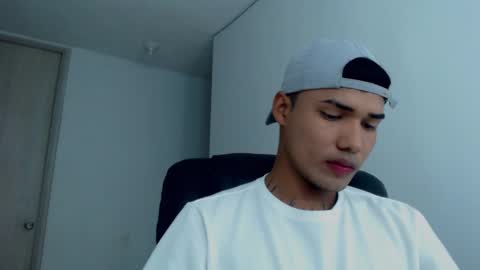 Thomas online show from 01/22/25, 04:44