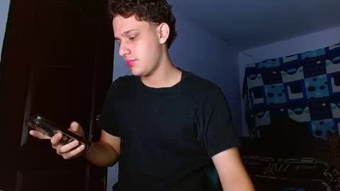 ---Thomas--- online show from 11/19/25, 07:30