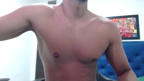 Thomas online show from 03/12/25, 07:49