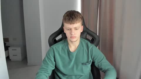 Tomas online show from 01/26/25, 01:04