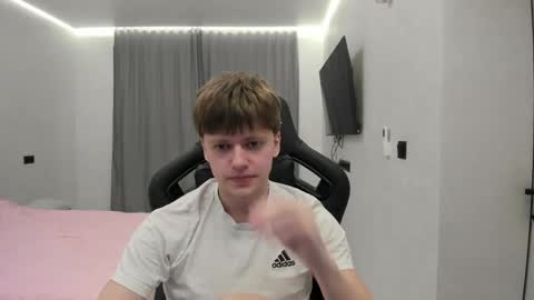 Tomas online show from 04/12/26, 06:24