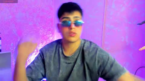 Thomas and Faon  online show from 03/30/26, 05:19