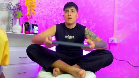 Thomas and Faon  online show from 03/31/26, 05:30