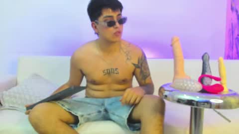 Thomas and Faon  online show from 04/14/26, 06:30