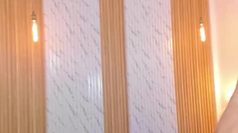 Thomas online show from 11/29/25, 12:08