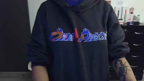 Snapshot of thomascooper_cams chatting on 01/21/25, 06:22 VALERIA online show from 01/21/25, 06:22