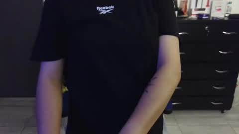 Snapshot of thomascooper_cams chatting on 01/25/25, 03:30 VALERIA online show from 01/25/25, 03:30