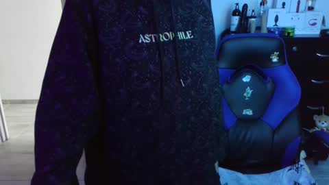 Snapshot of thomascooper_cams chatting on 09/30/25, 08:25 VALERIA online show from 09/30/25, 08:25