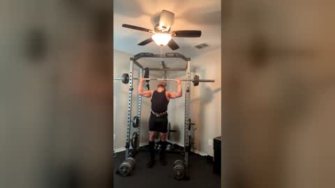 Snapshot of thomasgwhitecft chatting on 02/05/26, 02:00 FatherTime online show from 02/05/26, 02:00