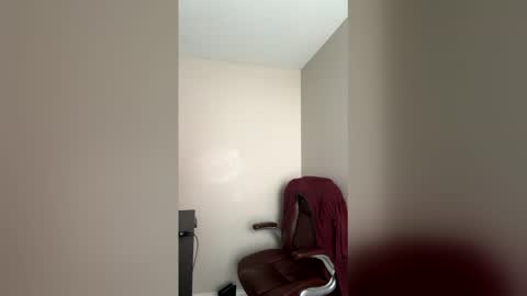 Snapshot of thomasgwhitecft chatting on 02/11/26, 05:18 FatherTime online show from 02/11/26, 05:18