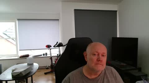 thomash32 online show from 01/12/26, 02:00