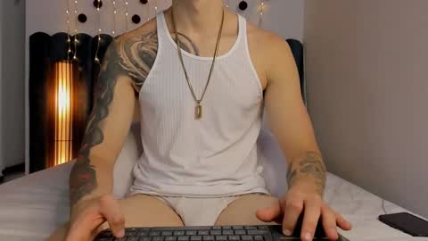 sweetfit boy online show from 12/22/25, 05:54