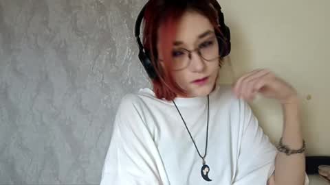 Lina online show from 11/30/25, 11:14