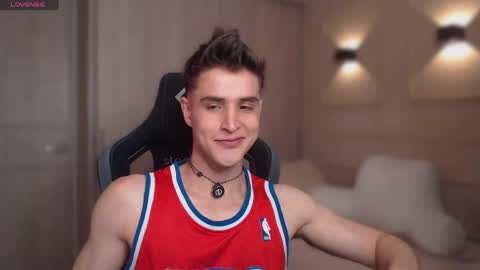 Thom Klein online show from 04/17/26, 07:39