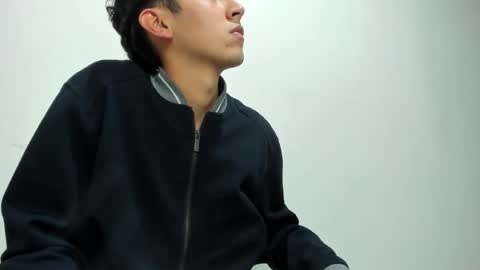 Snapshot of thommy_comp chatting on 03/02/25, 09:21 thommy comp online show from 03/02/25, 09:21