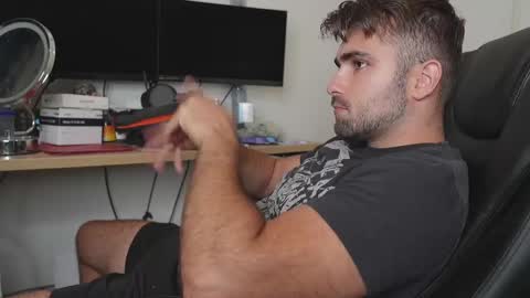 Snapshot of thony_grey chatting on 09/29/25, 10:36 Thony Grey online show from 09/29/25, 10:36