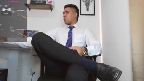 Snapshot of thonydupont chatting on 02/25/25, 10:07 thonydupont online show from 02/25/25, 10:07